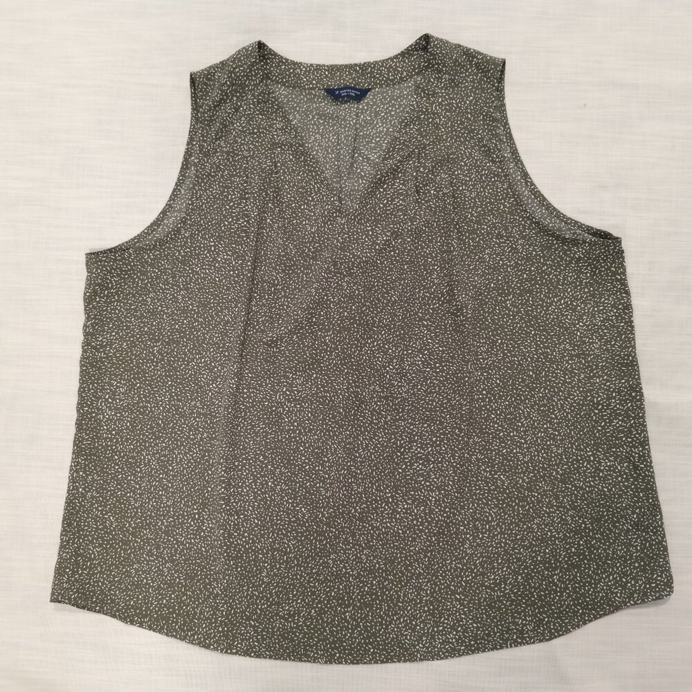 Denver Hayes Khaki/White Sleeveless Summer Top Office Business Casual  Size XXL